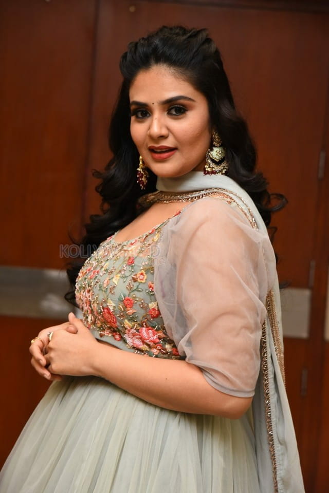 Tollywood Anchor Sreemukhi at Crazy Uncles Movie Pre Release Event Pictures