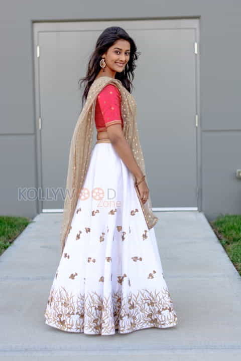 Tollywood Beautiful Actress Pooja Jhaveri Photos
