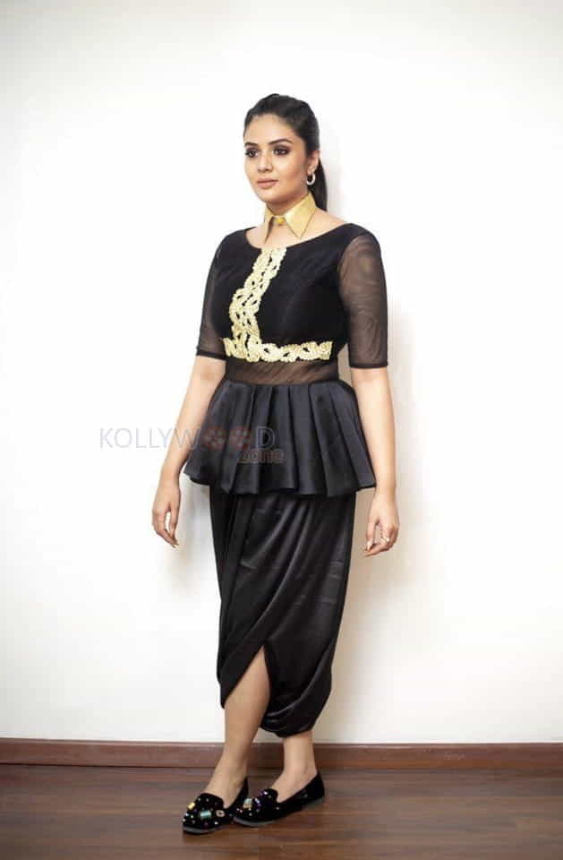 Tv Anchor And Actress Sreemukhi Pictures