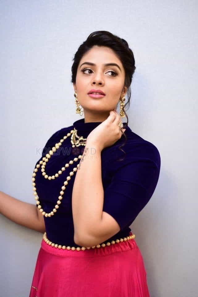 Tv Anchor Sreemukhi New Photos