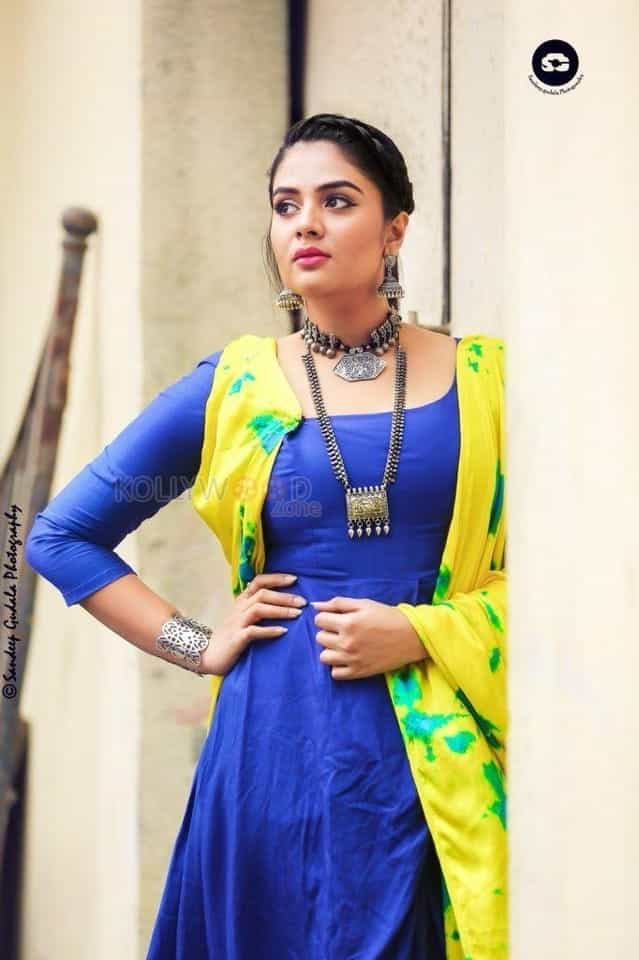 Tv Anchor Sreemukhi New Photos