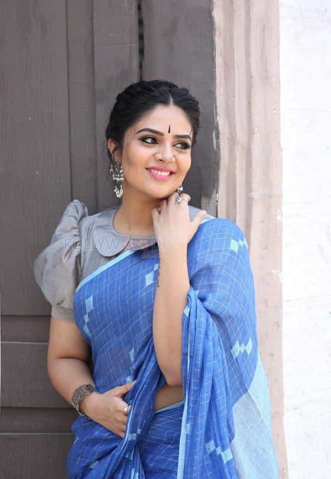 Tv Anchor Sreemukhi New Photos