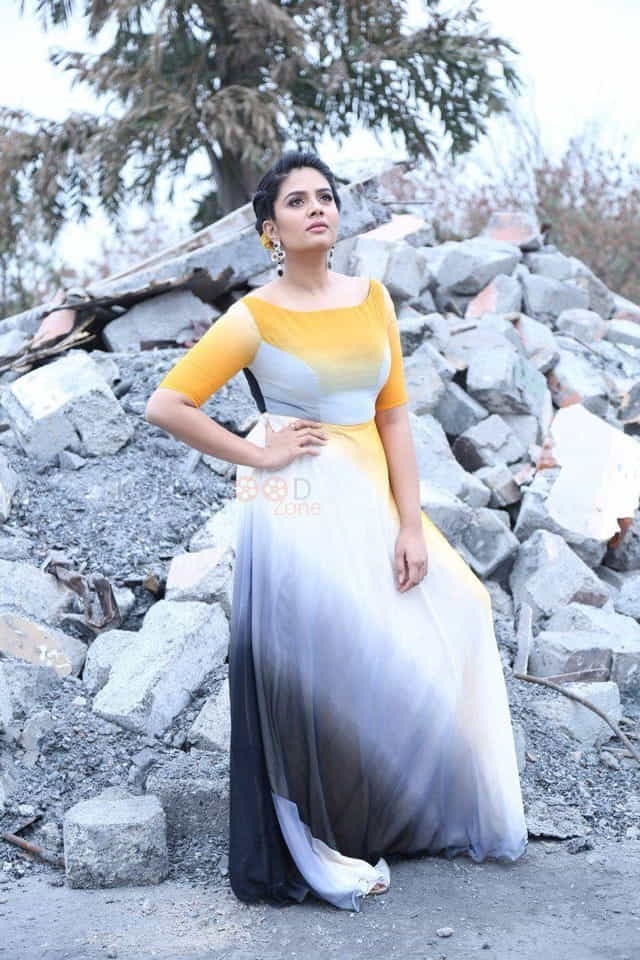 Tv Anchor Sreemukhi New Photos