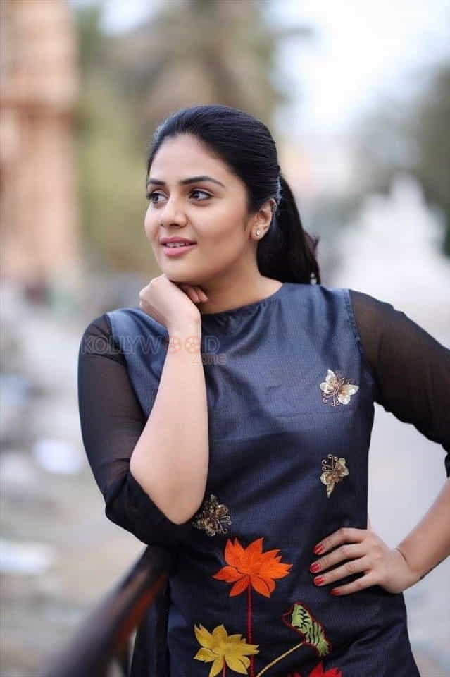 Tv Anchor Sreemukhi Pictures