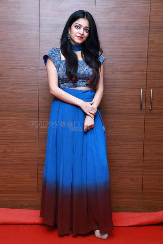 Actress Janani Iyer At Thalappakatti Super Woman Award Photos