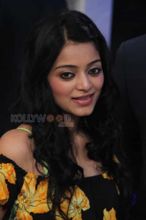 Actress Janani Iyer New Stills