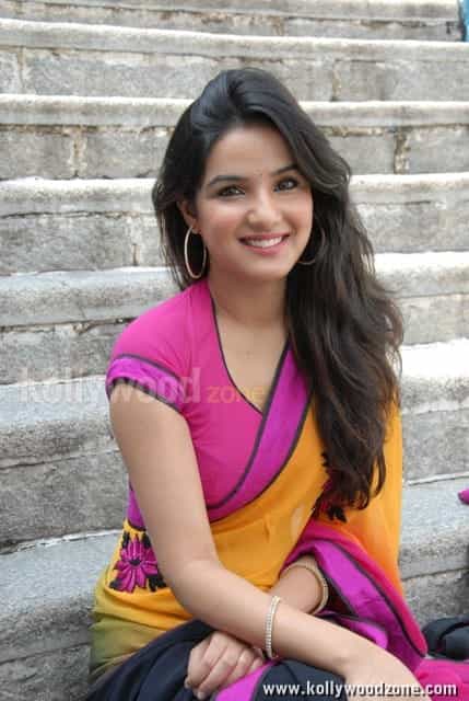 Actress Jasmine Pictures