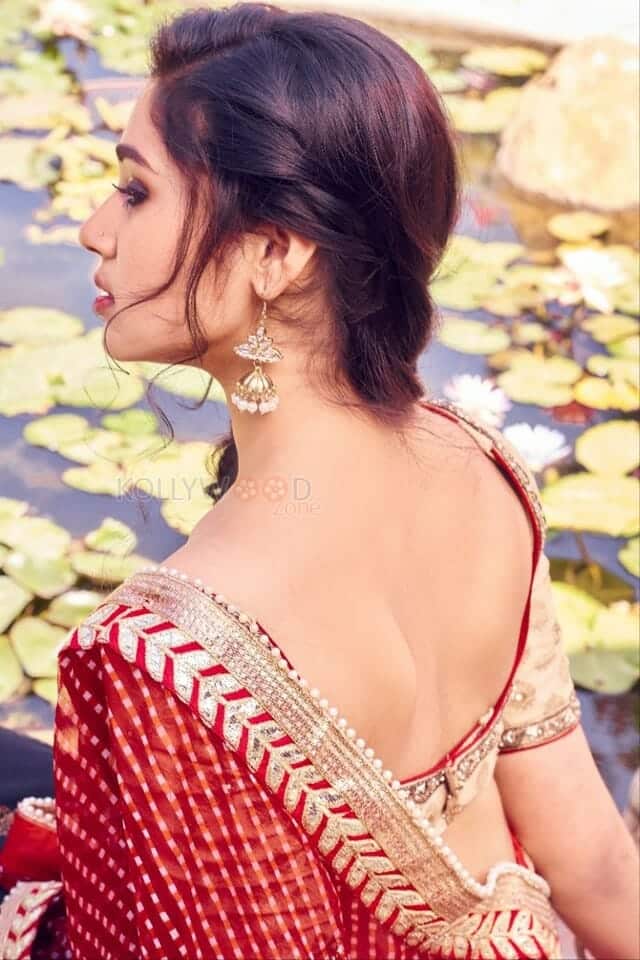 Actress Krithi Shetty Cute Photoshoot Stills 02