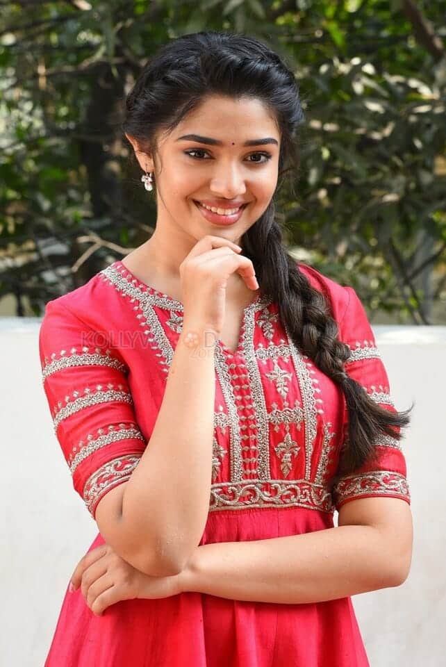 Actress Krithi Shetty at Shyam Singha Roy Interview Photos 09