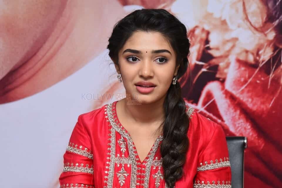 Actress Krithi Shetty at Shyam Singha Roy Interview Photos 22