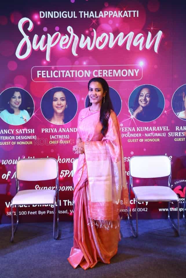 Actress Priya Anand Wins Dindigul Thalappakatti Super Women Awards Photos