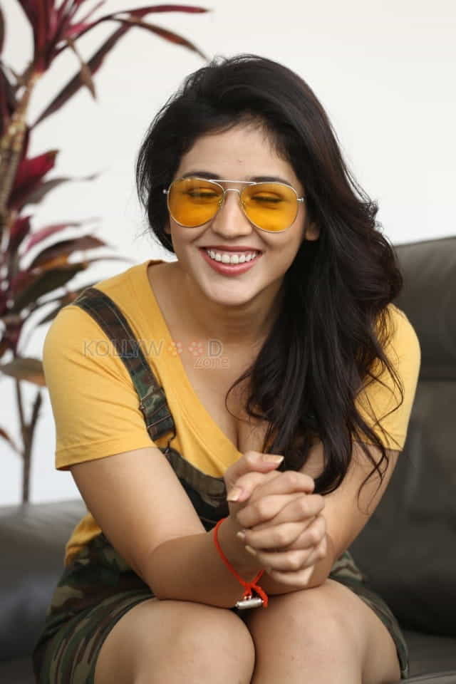 Actress Priyanka Jawalkar At Taxiwala Press Meet Photos