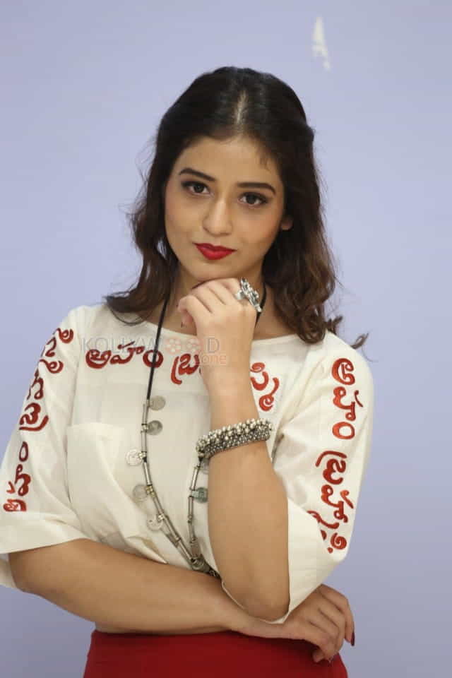 Actress Priyanka Jawalkar At Taxiwala Teaser Launch Photos