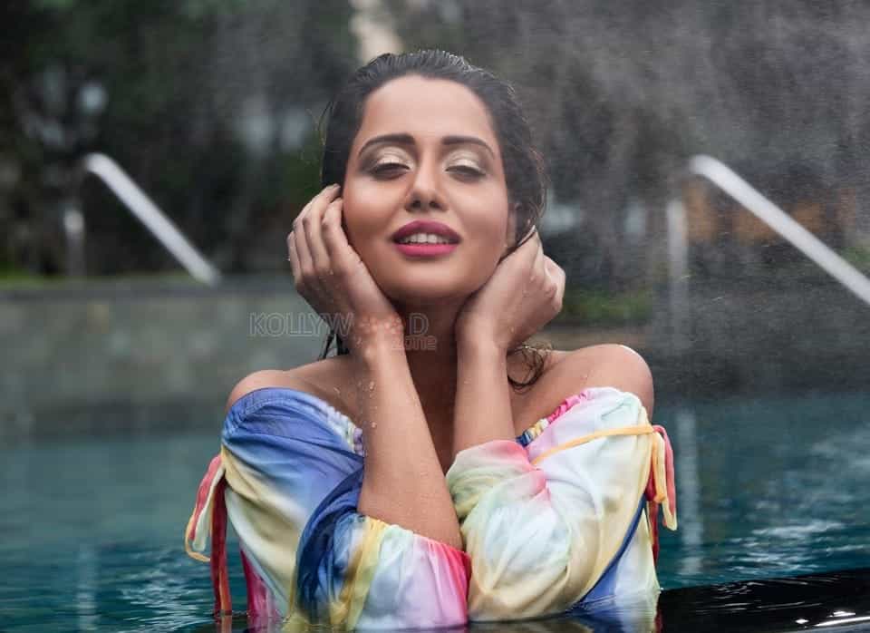 Actress Raiza Wilson Photoshoot Stills