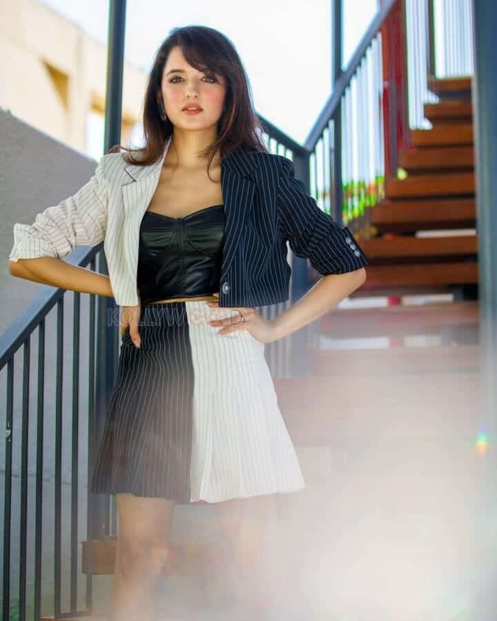 Actress Shirley Setia Sexy Photoshoot Pictures 02