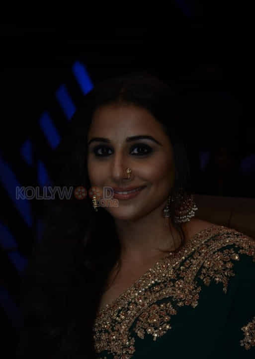 Bollywood Actress Vidya Balan New Photos