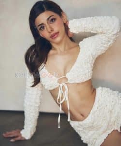 Alaya F