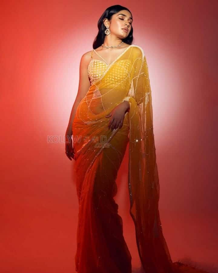 Glam Krithi Shetty in Saree Photoshoot Pictures 06