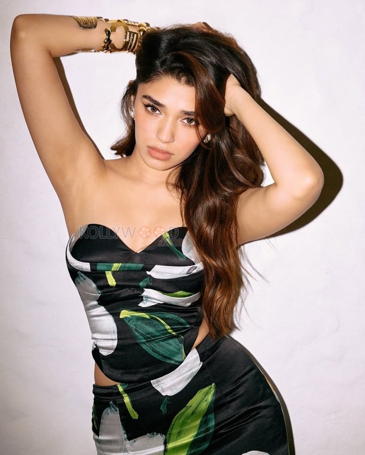 Gorgeous Krithi Shetty in a Mulberry Silk Satin Strapless Tube Corset Top with a Long Fishcut Skirt Photos 03