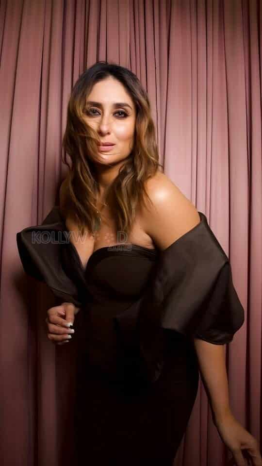 Kareena Kapoor Stunning in a Black Gown Photos 03