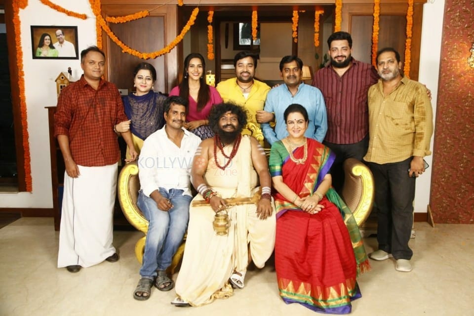 Kasethan Kadavulada Movie Shooting Pics