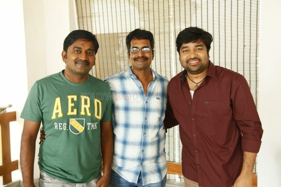 Kasethan Kadavulada Movie Shooting Pics