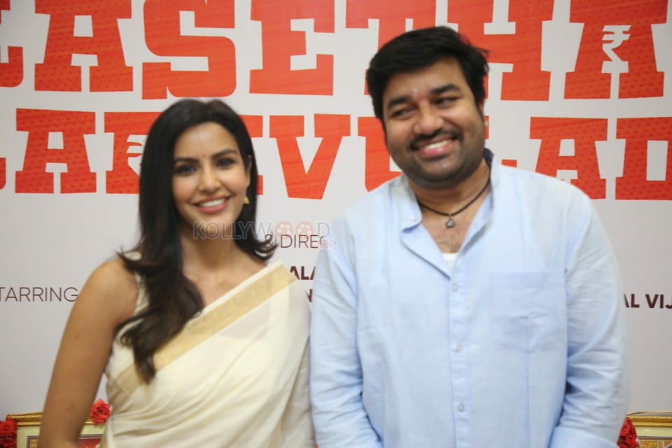 Kasethan Kadavulada Priya Anand and Shiva