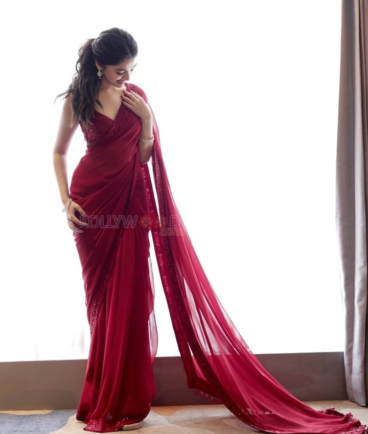 Love Insurance Kompany Heroine Krithi Shetty in a Red Saree with Sleeveless Blouse Photos 03
