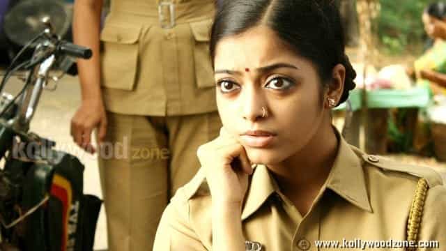 Photos Of Janani Iyer In Avan Ivan Movie