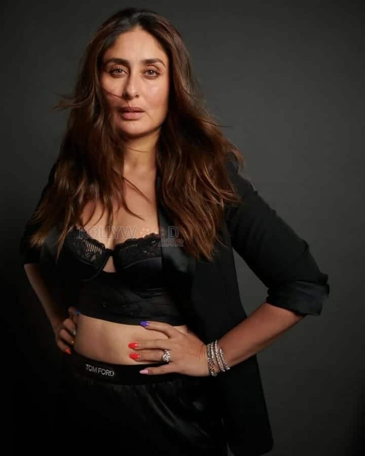 Spy Bahu Actress Kareena Kapoor Photoshoot Stills 02