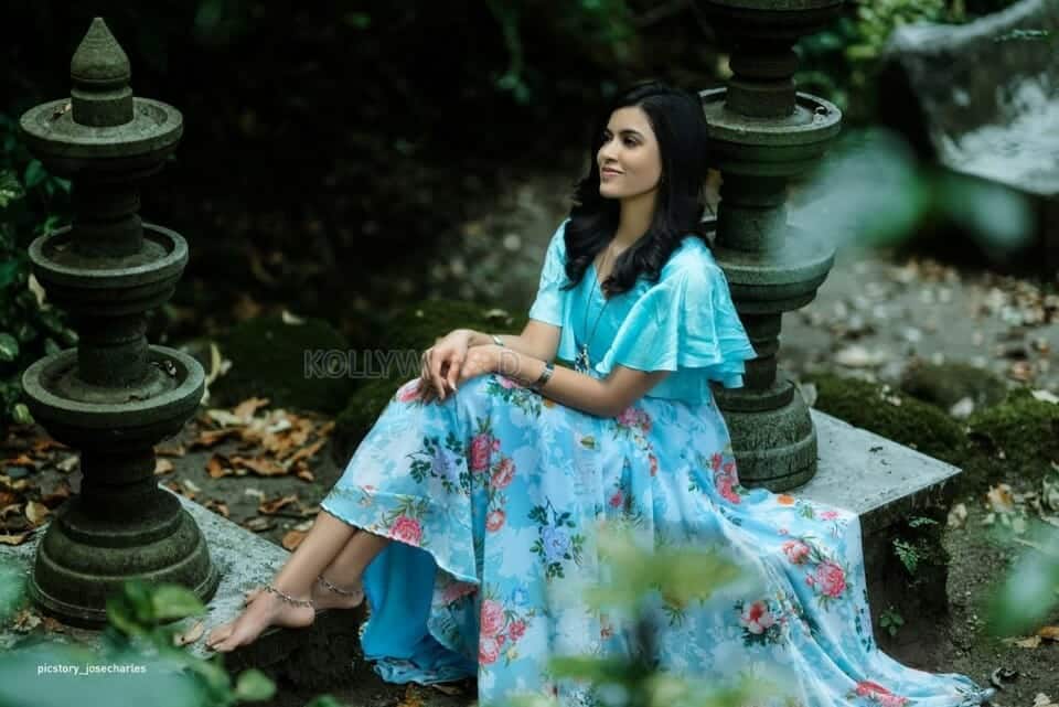 TN 43 Movie Heroine Anju Kurian Photoshoot Pictures 01