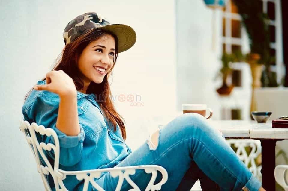 Taxiwala Heroine Priyanka Jawalkar Photos
