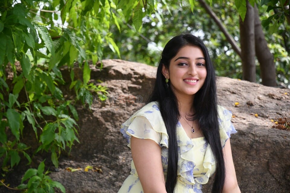 Telugu Actress Mouryaani Latest Photoshoot Pictures