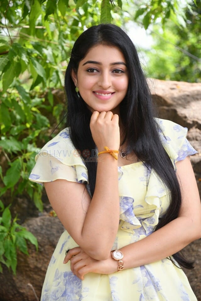 Telugu Actress Mouryaani Latest Photoshoot Pictures