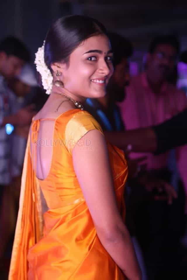 Telugu Actress Shalini Pandey Traditional Saree Photos