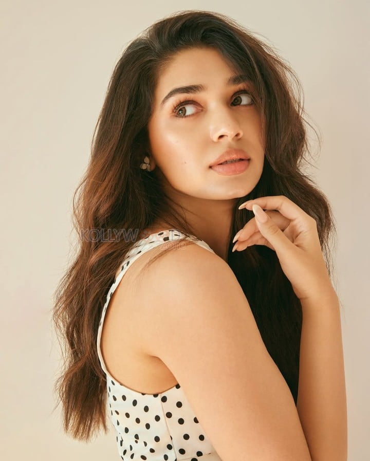 Telugu Beauty Krithi Shetty in a Polka Dotted Dress Pictures 01