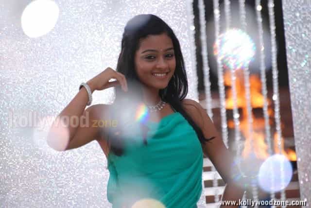 Vayasu Heroine Gayathri Pictures