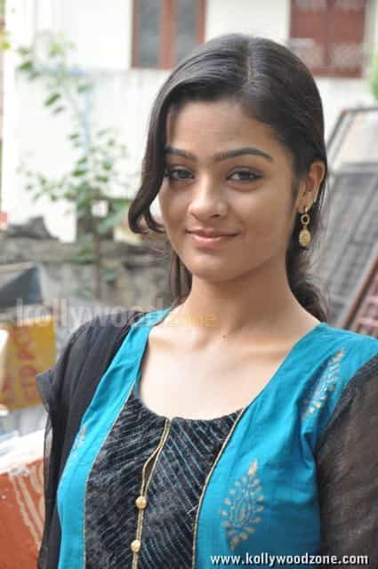 Vayasu Movie Gayathri Pictures