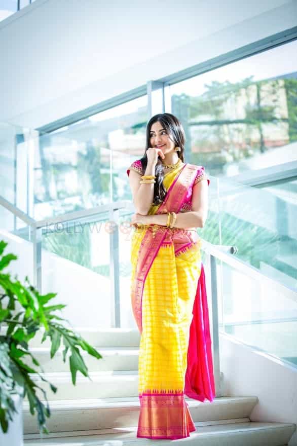 Actress Adah Sharma Saree Photoshoot Pictures