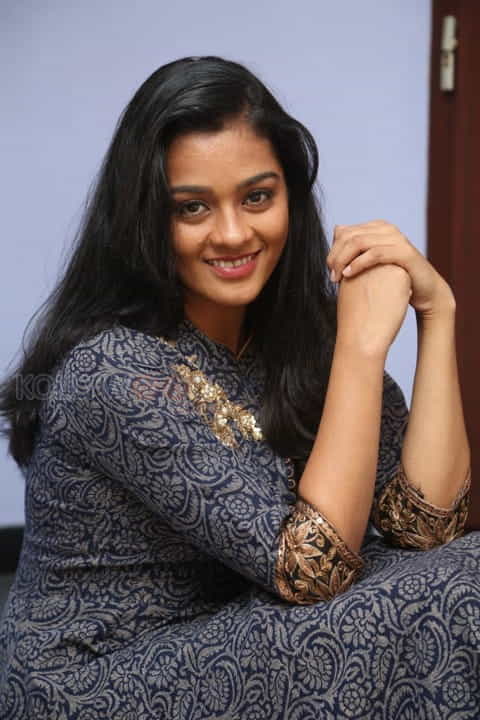 Actress Gayathrie Shankar Photos