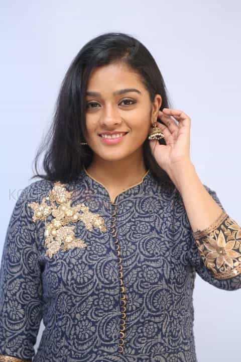 Actress Gayathrie Shankar Photos