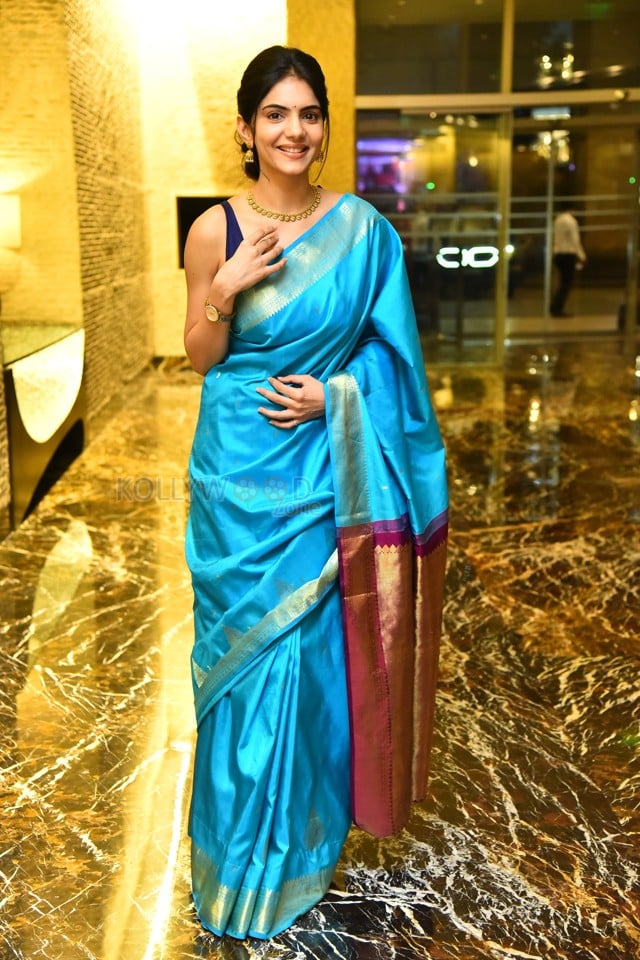 Actress Misha Narang at The 100 Movie Pre Release Event Pictures 04
