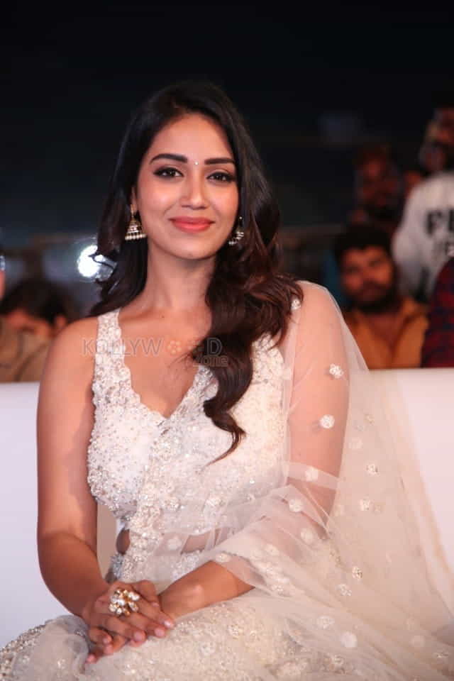 Actress Nivetha Pethuraj At Ala Vaikunthapurramuloo Musical Concert Event Photos