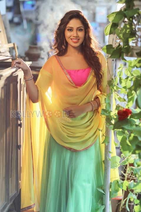 Actress Nivetha Pethuraj Photoshoot Pictures