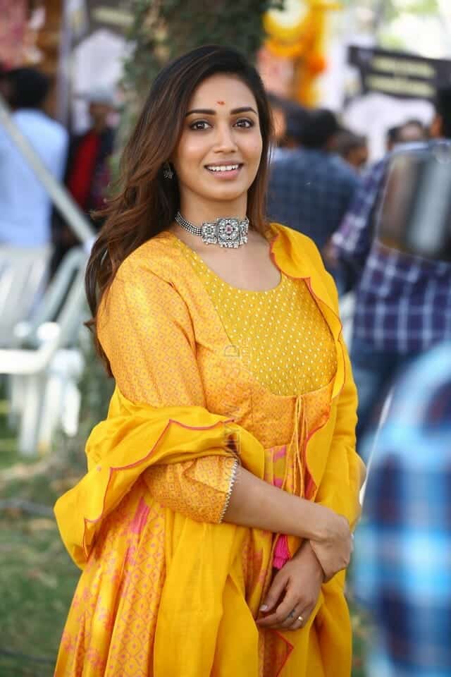 Actress Nivetha Pethuraj at Das Ka Dhamka Movie Opening Photos 08