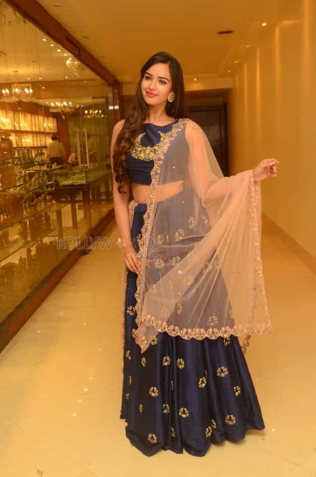 Actress Poojitha Ponnada Photoshoot Pictures