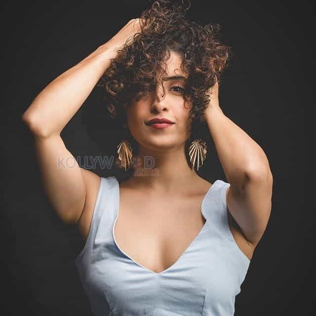 Actress Sanya Malhotra Photos