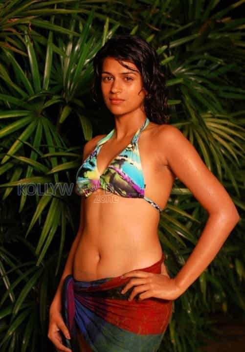 Actress Shraddha Das Hot Bikini Photos