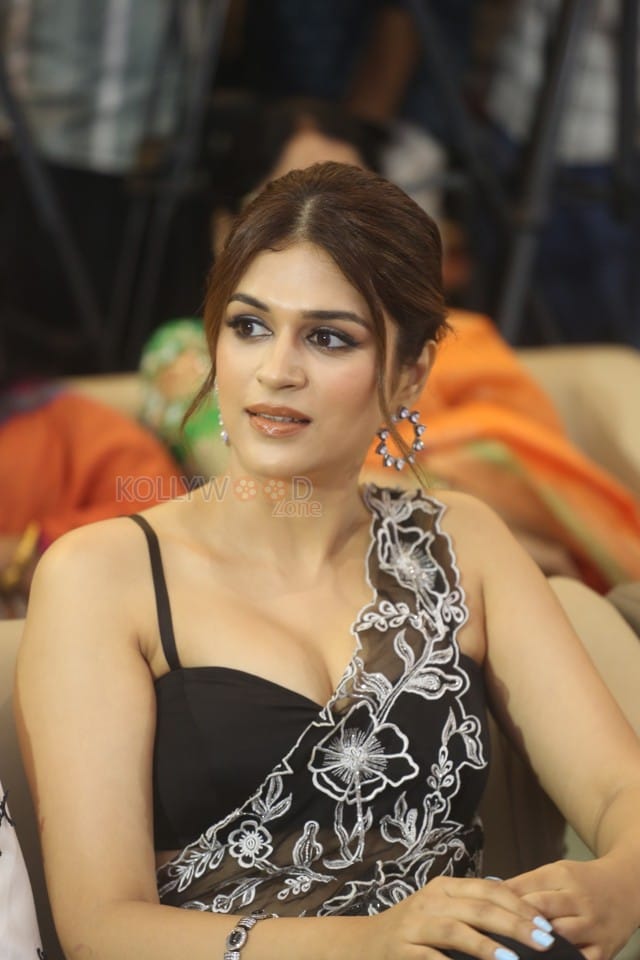 Actress Shraddha Das at Paarijatha Parvam Movie Pre Release Event Photos 06