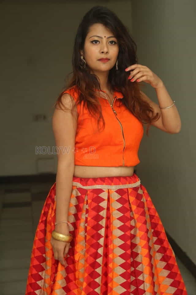 Actress Shubhangi Pant Photos